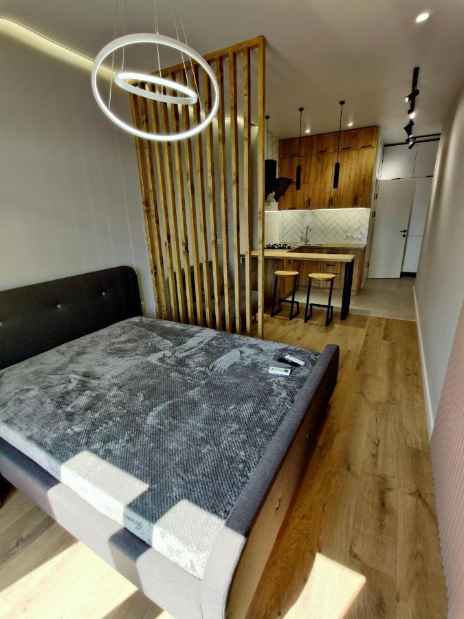 Apartment Wood *
